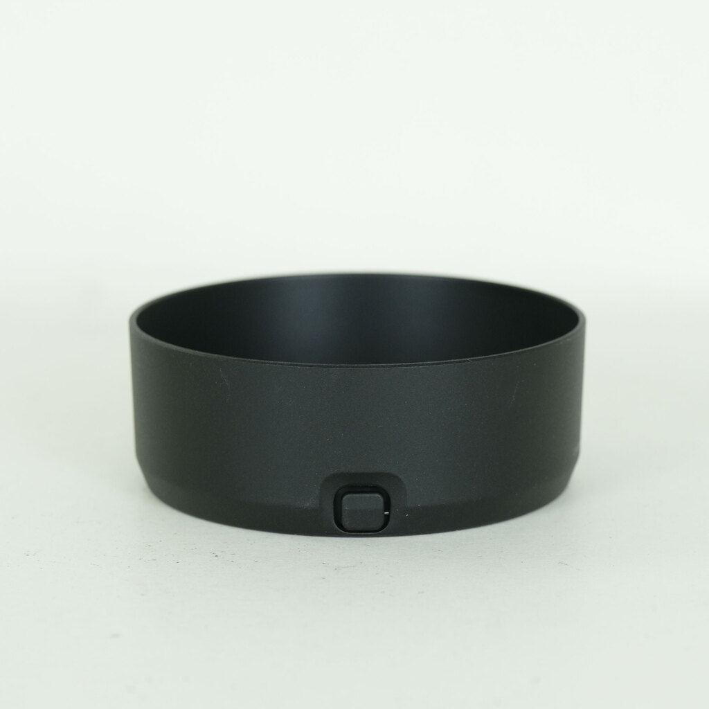 Canon RF50mm F1.8 STM Canon RF50mm F1.8 STM