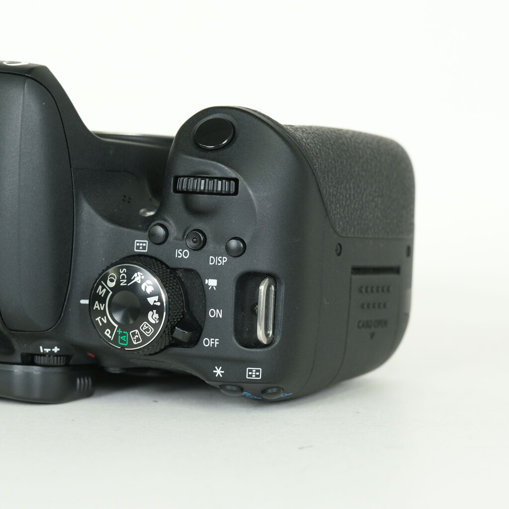 Canon EOS Kiss X9i