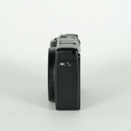 RICOH GR IV