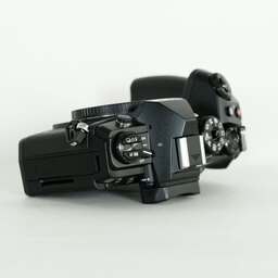 OLYMPUS OM-D E-M1 Mark III