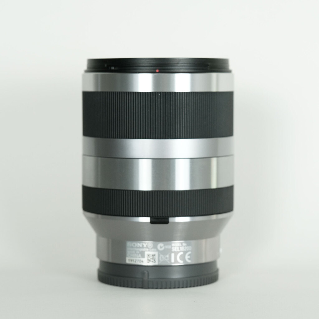 SONY E18-200mm F3.5-6.3 OSS SEL18200