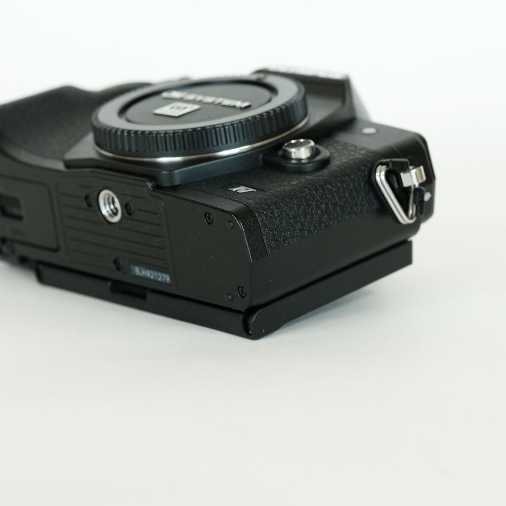 OLYMPUS OM-D E-M10 Mark IV