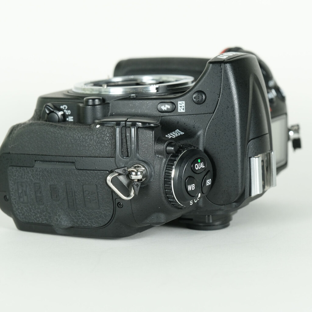 Nikon D300S ボディの出品 | ONE SCENE（ワンシーン）