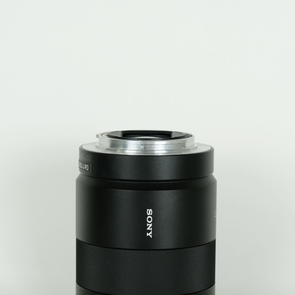 SONY Sonnar T* FE 55mm F1.8 ZA SEL55F18Z SONY Sonnar T* FE 55mm F1.8 ZA SEL55F18Z