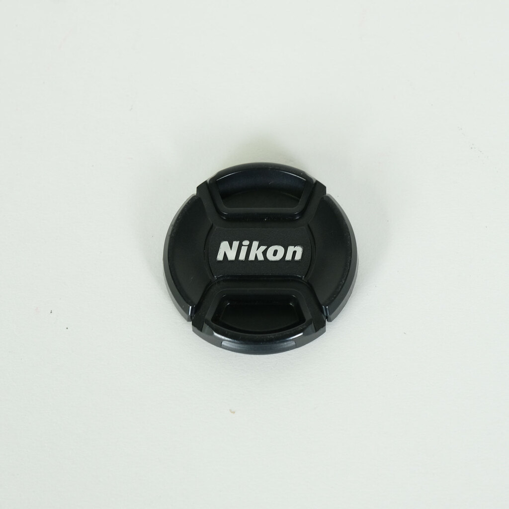 Nikon AF-S DX NIKKOR 18-55mm F3.5-5.6 G VR