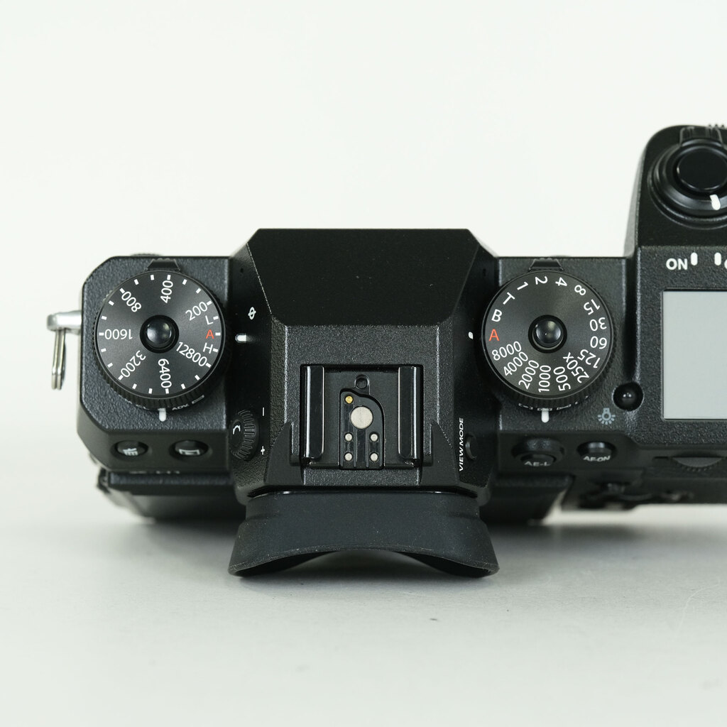 FUJIFILM X-H1 FUJIFILM X-H1