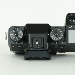 FUJIFILM X-H1 FUJIFILM X-H1