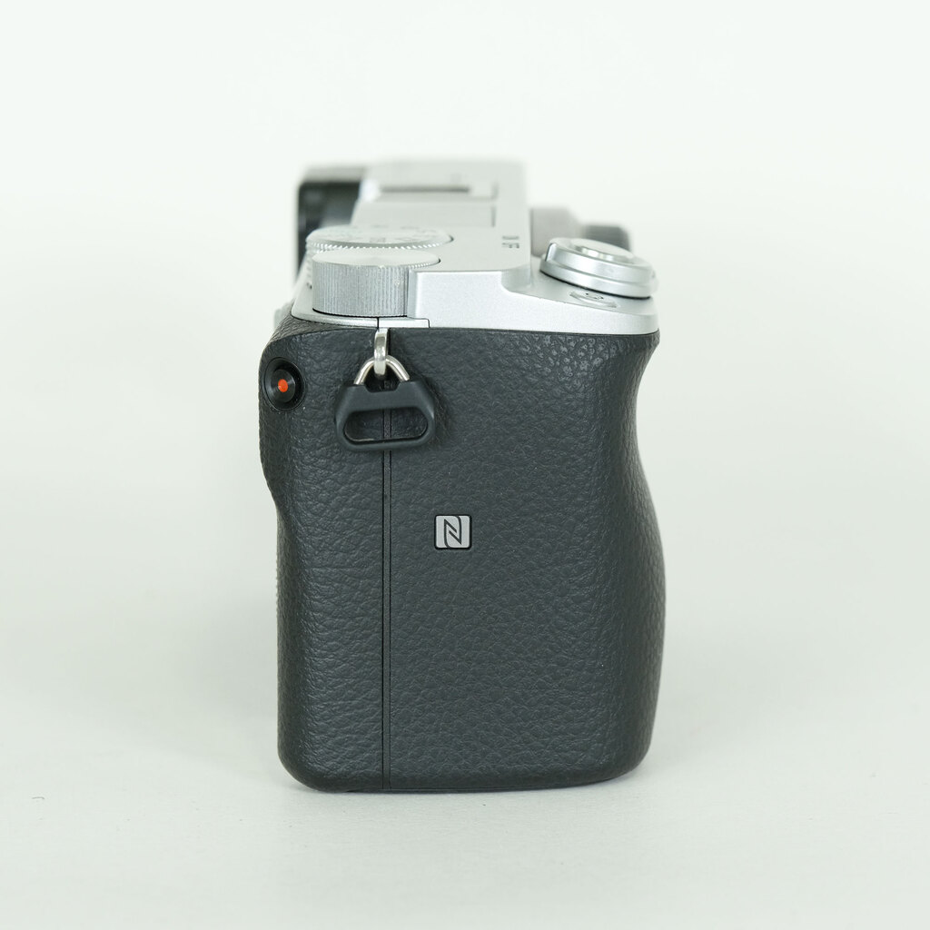 SONY α6400（ILCE-6400）