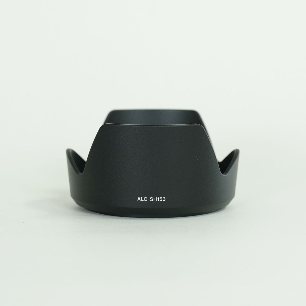 SONY E 18-135mm F3.5-5.6 OSS SEL18135