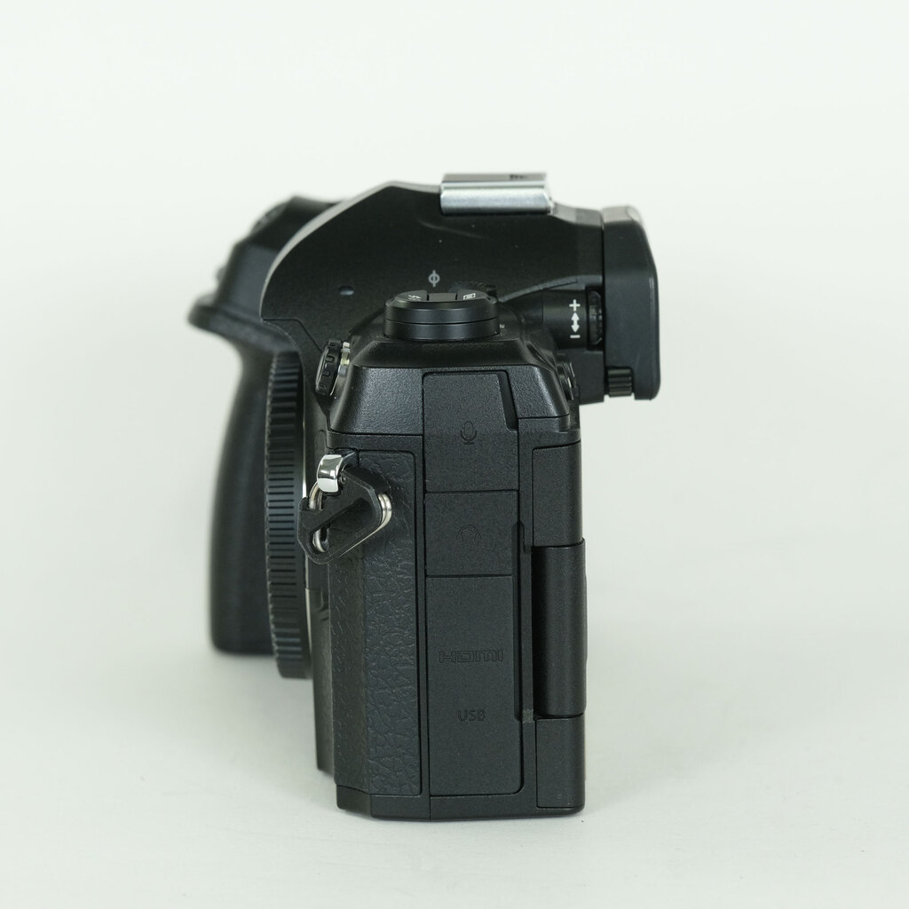 OM SYSTEM OM-1 OM SYSTEM OM-1