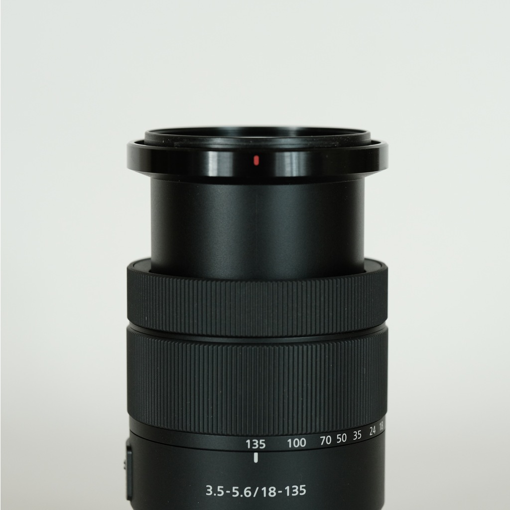 SONY E 18-135mm F3.5-5.6 OSS SEL18135