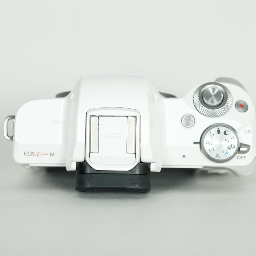 Canon EOS Kiss M