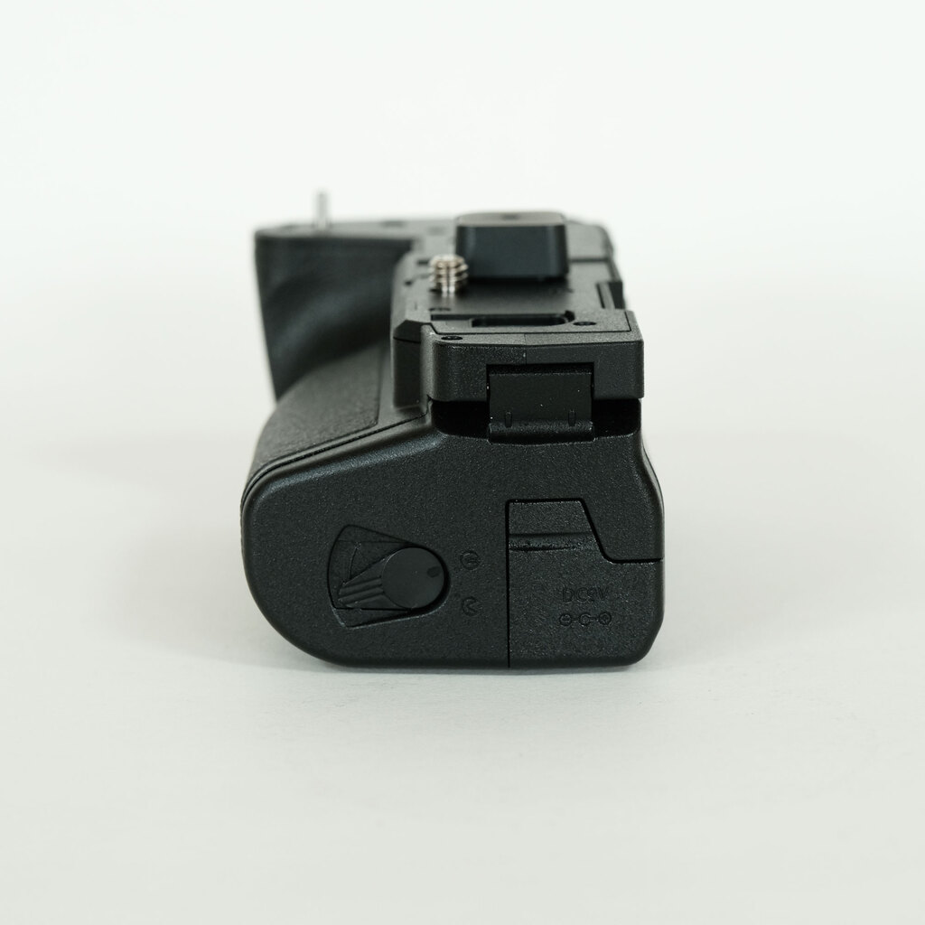 OLYMPUS OM-D E-M1 Mark II