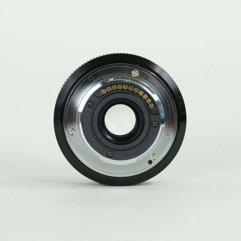 Panasonic LUMIX G 20mm F1.7 II ASPH. Panasonic LUMIX G 20mm F1.7 II ASPH.
