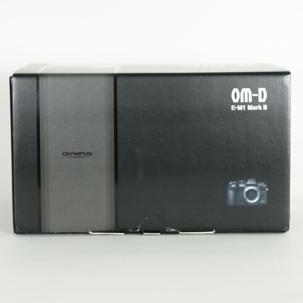 OLYMPUS OM-D E-M1 Mark III