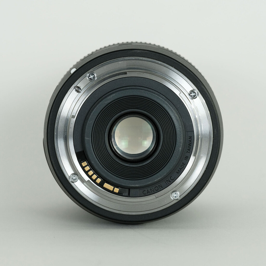 Canon EF-S18-135mm F3.5-5.6 IS USM