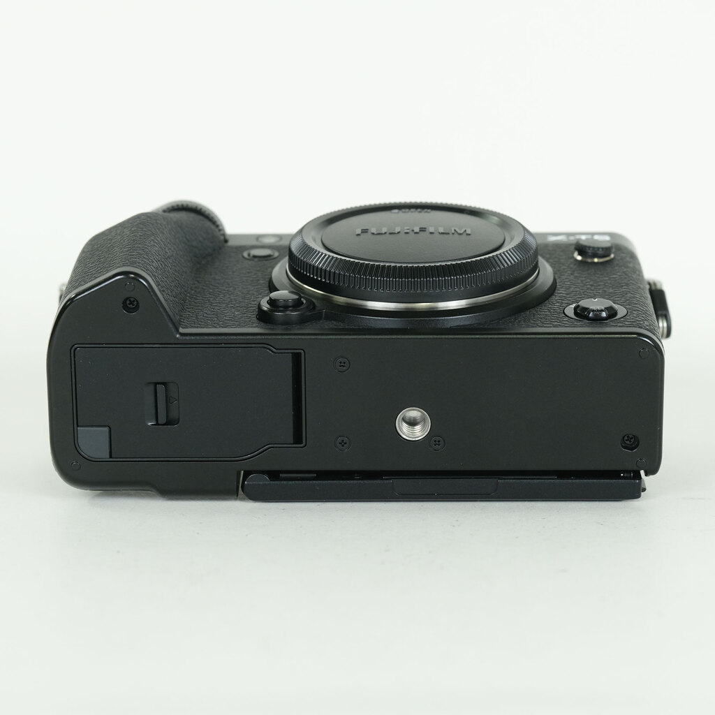 FUJIFILM X-T5