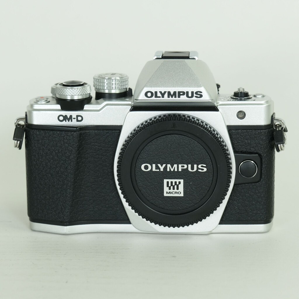 OLYMPUS OM-D E-M10 Mark II