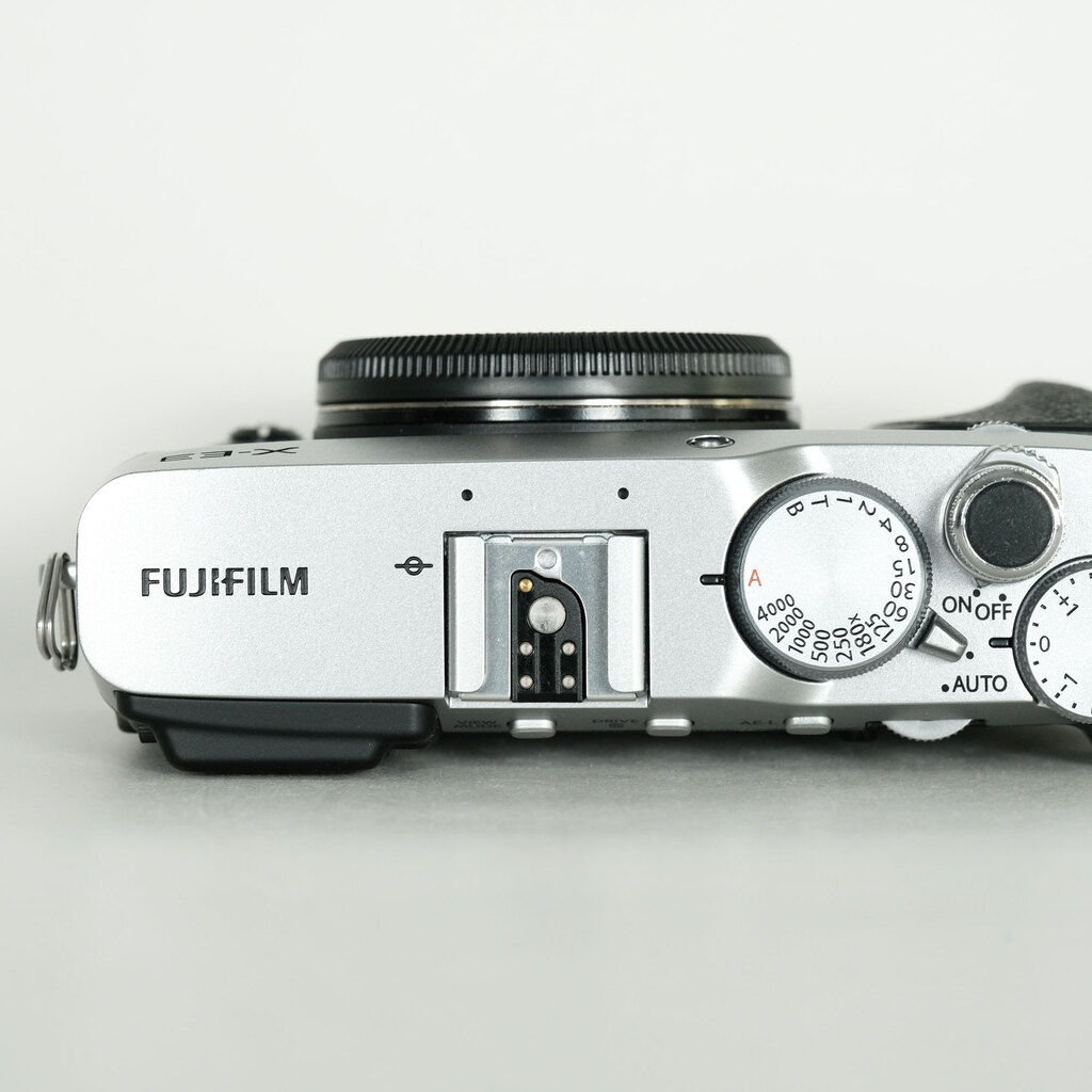FUJIFILM X-E3