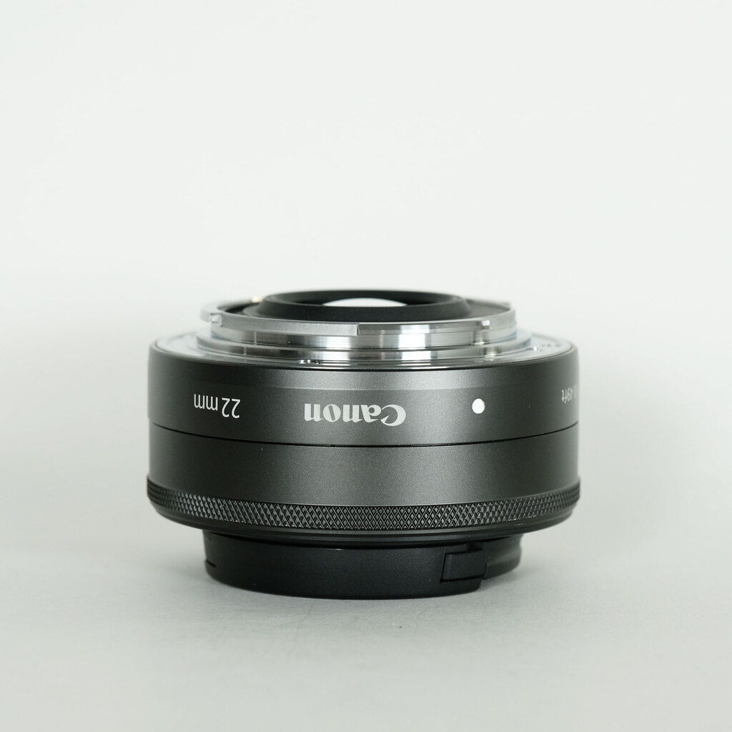 Canon EF-M22mm F2 STM Canon EF-M22mm F2 STM