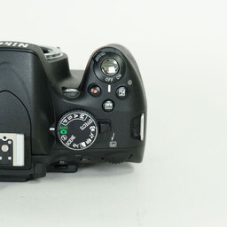 Nikon D5100 ボディ