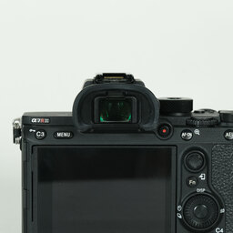 SONY α7R III(ILCE-7RM3) SONY α7R III(ILCE-7RM3)