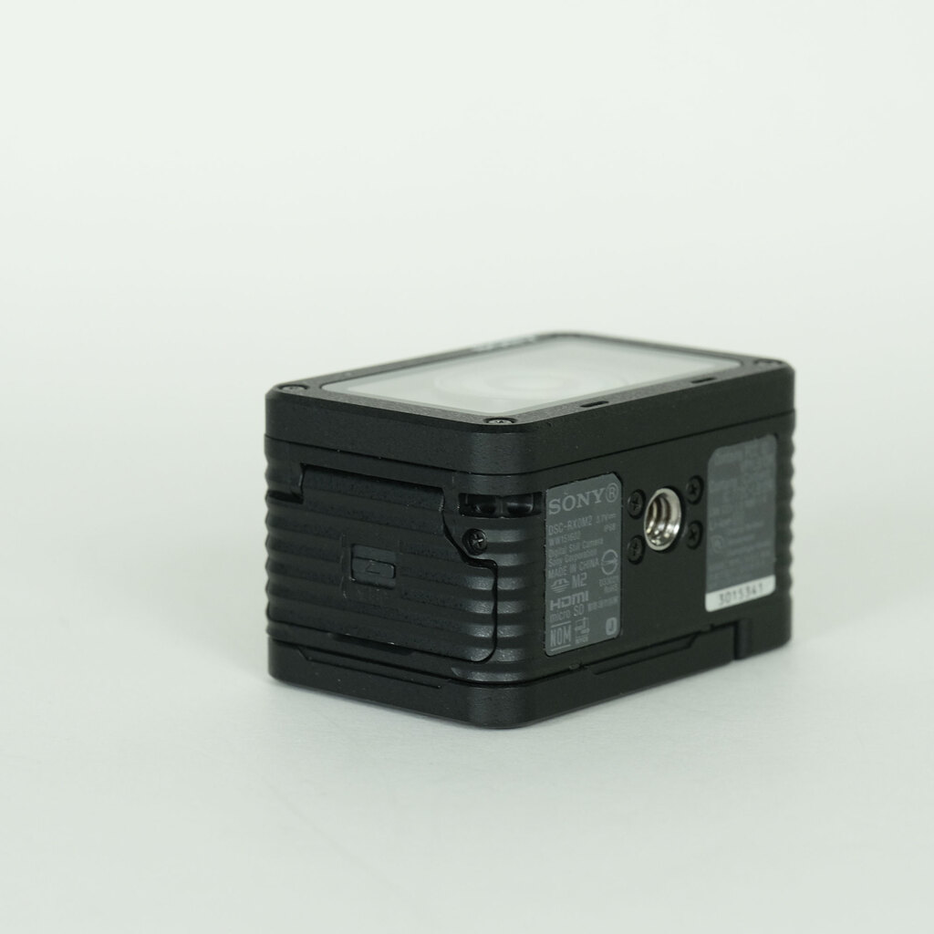 SONY Cyber-shot RX0 II（DSC-RX0M2）の出品 | ONE SCENE（ワンシーン）