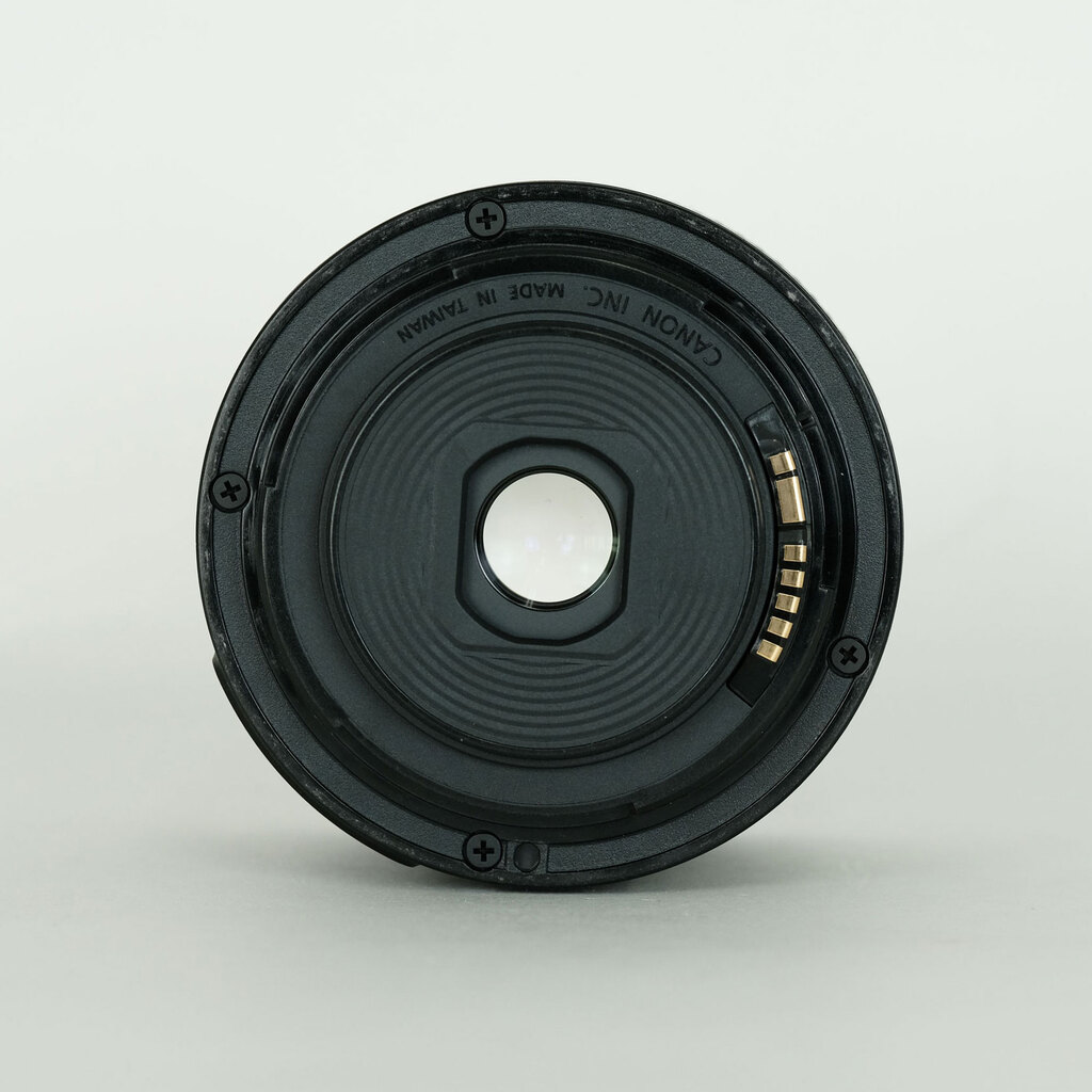 Canon EF-S18-55mm F4-5.6 IS STM