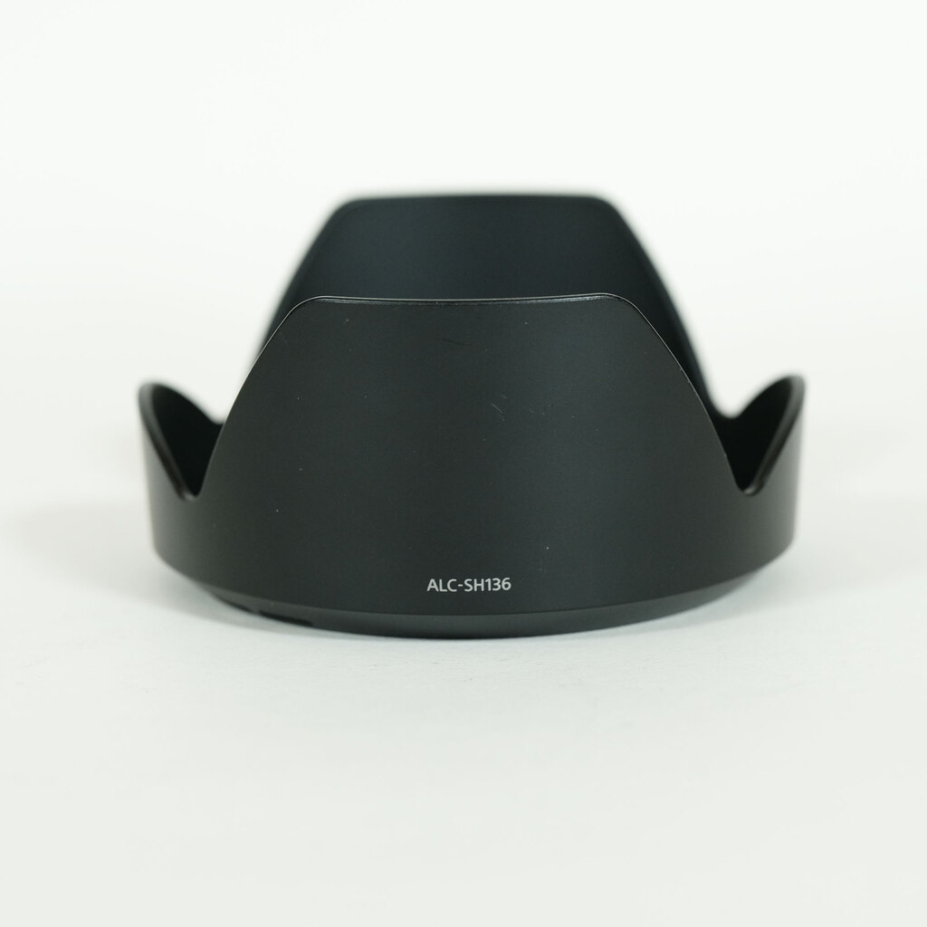 SONY FE 24-240mm F3.5-6.3 OSS SEL24240