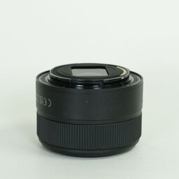 Nikon NIKKOR Z 40mm f/2 Nikon NIKKOR Z 40mm f/2
