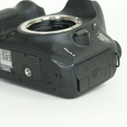 Canon EOS 7D Mark II