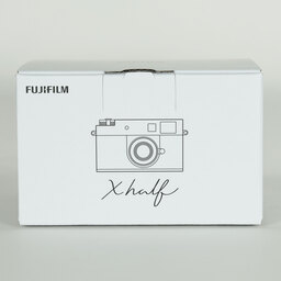 FUJIFILM X half X-HF1