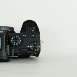 SONY α7 III(ILCE-7M3) SONY α7 III(ILCE-7M3)