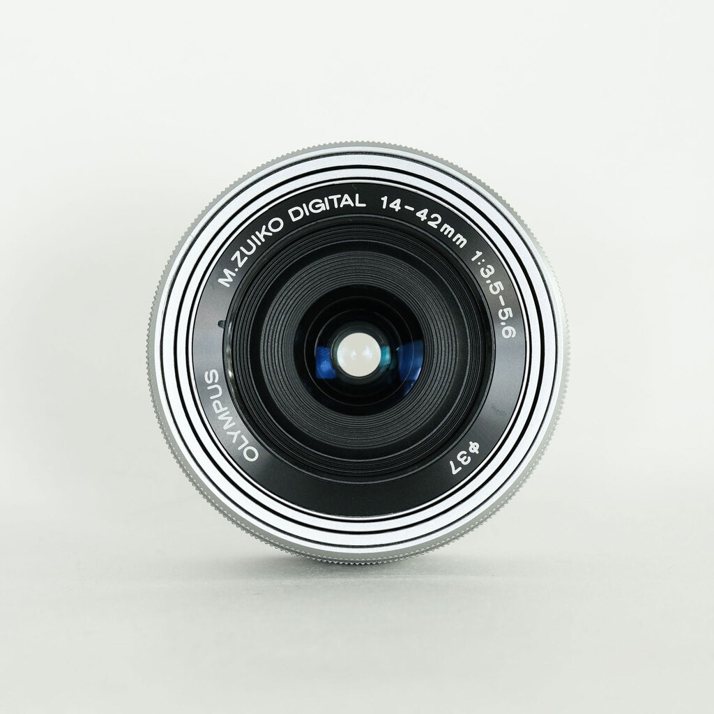 OLYMPUS M.ZUIKO DIGITAL ED 14-42mm F3.5-5.6 EZ シルバー