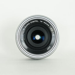 OLYMPUS M.ZUIKO DIGITAL ED 14-42mm F3.5-5.6 EZ シルバー