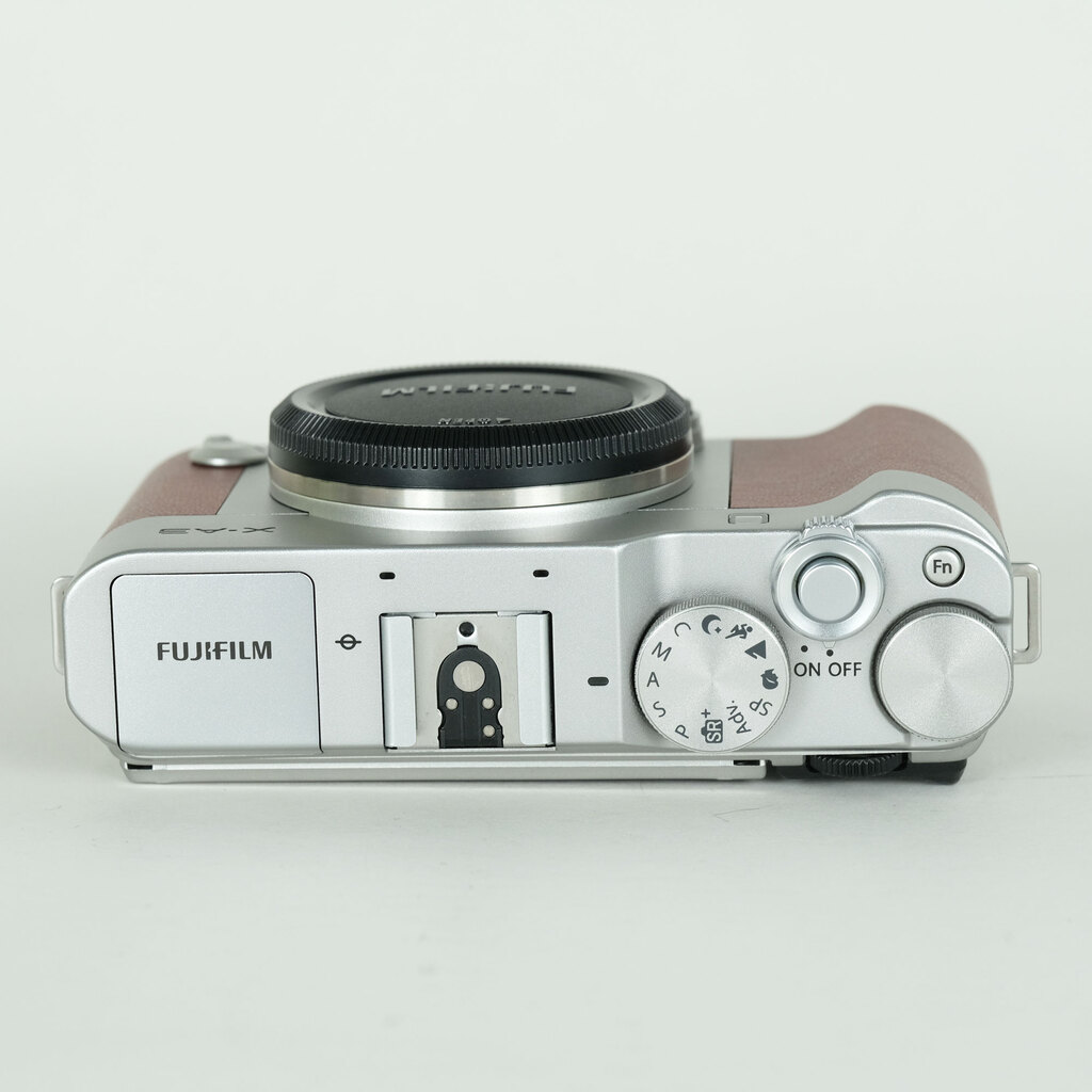 FUJIFILM X-A3 ボディ ブラウンの出品 | ONE SCENE（ワンシーン）
