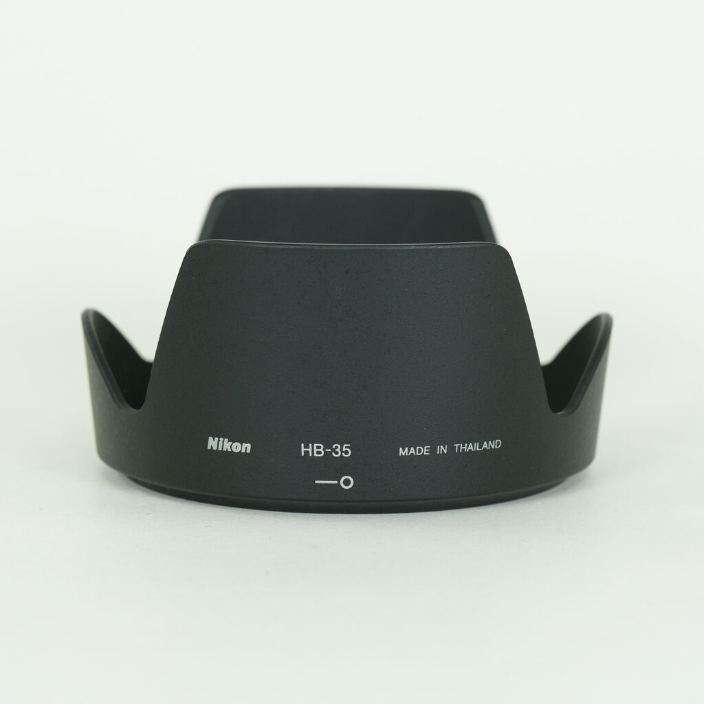 Nikon AF-S DX VR Zoom-Nikkor 18-200mm F3.5-5.6G IF-ED Nikon AF-S DX VR Zoom-Nikkor 18-200mm F3.5-5.6G IF-ED