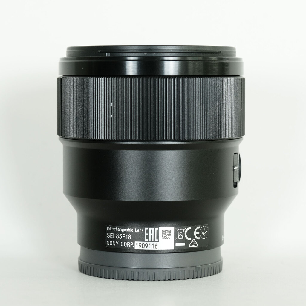 SONY FE 85mm F1.8 SEL85F18