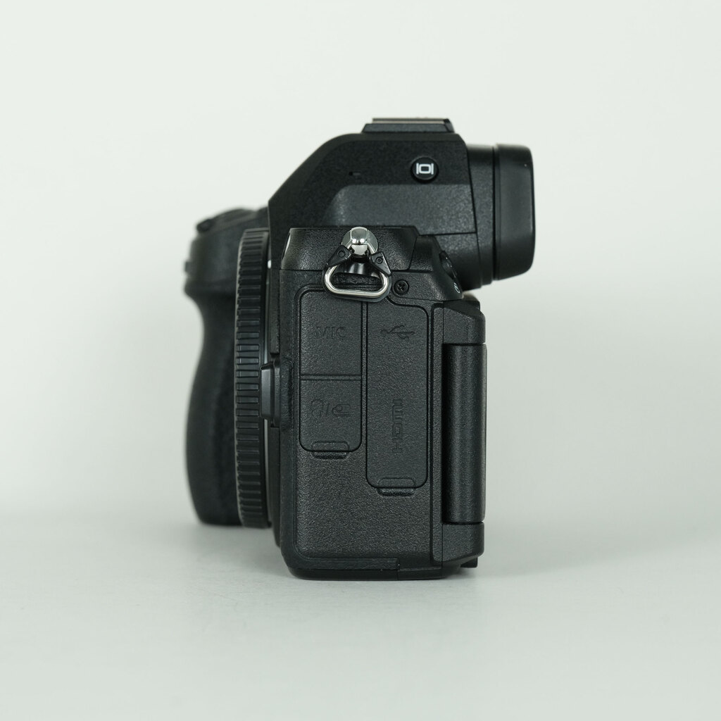 Nikon Z5II [�{�f�B]