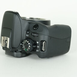 Canon EOS Kiss X7