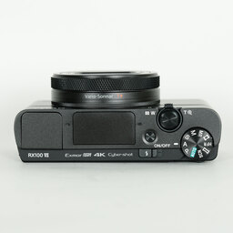 SONY Cyber-shot DSC-RX100M7