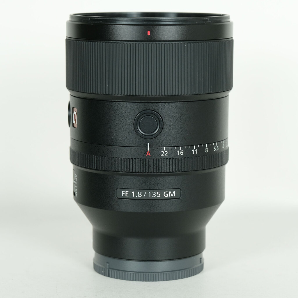 SONY FE 135mm F1.8 GM SEL135F18GM