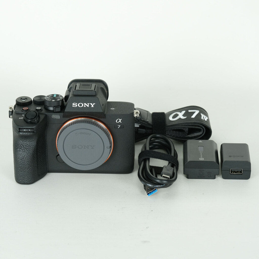 SONY α7 IV（ILCE-7M4）の出品 | ONE SCENE（ワンシーン）