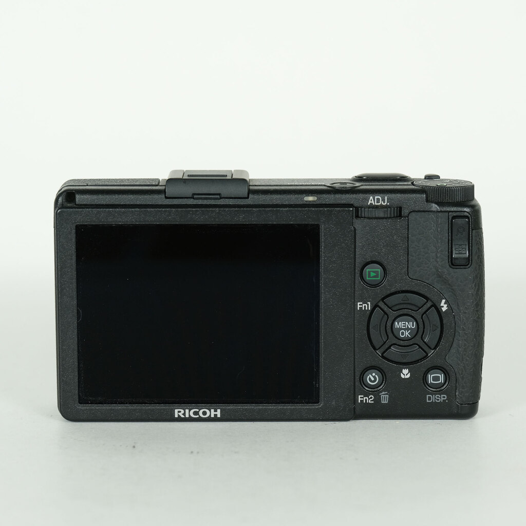 RICOH GR DIGITAL IIIの出品 | ONE SCENE（ワンシーン）