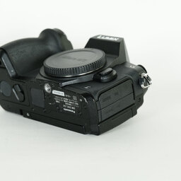 Panasonic LUMIX DMC-G8