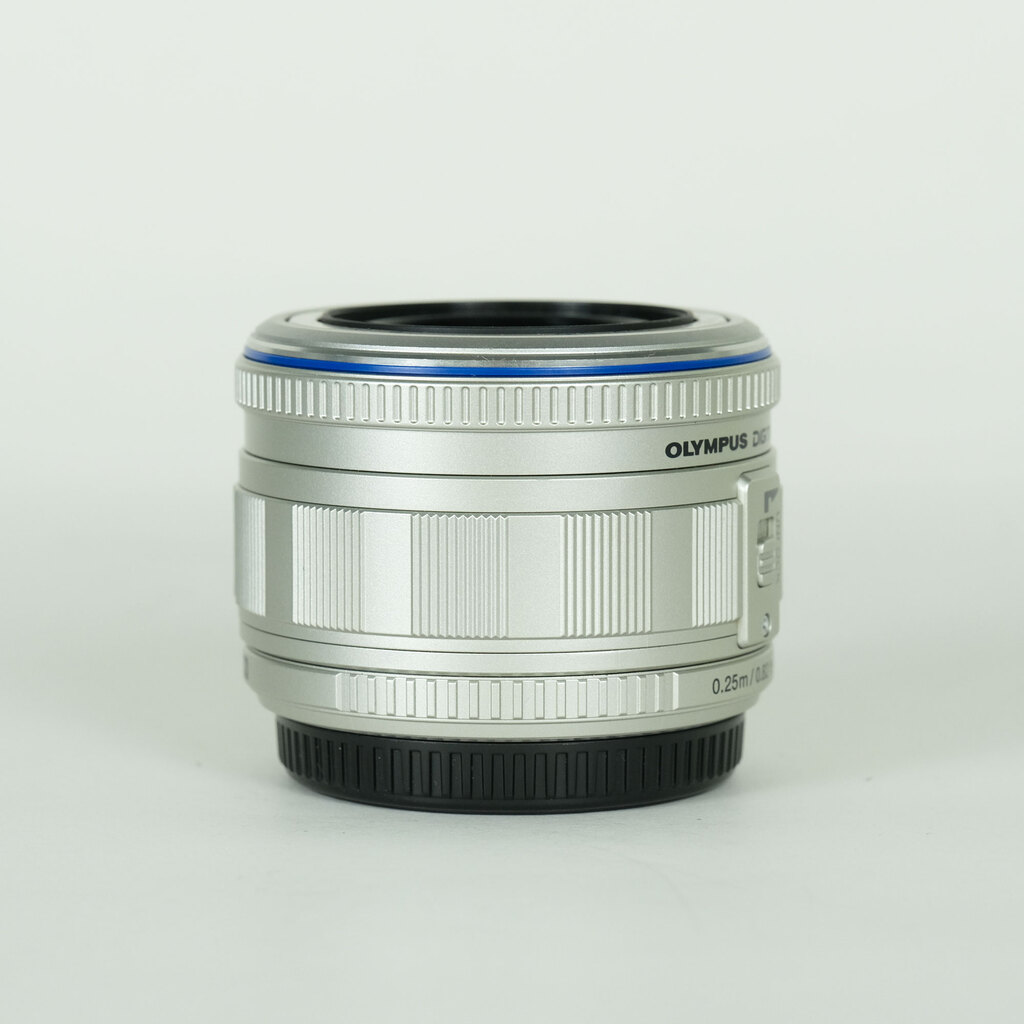 OLYMPUS M.ZUIKO DIGITAL ED 14-42mm F3.5-5.6 シルバーの出品 | ONE