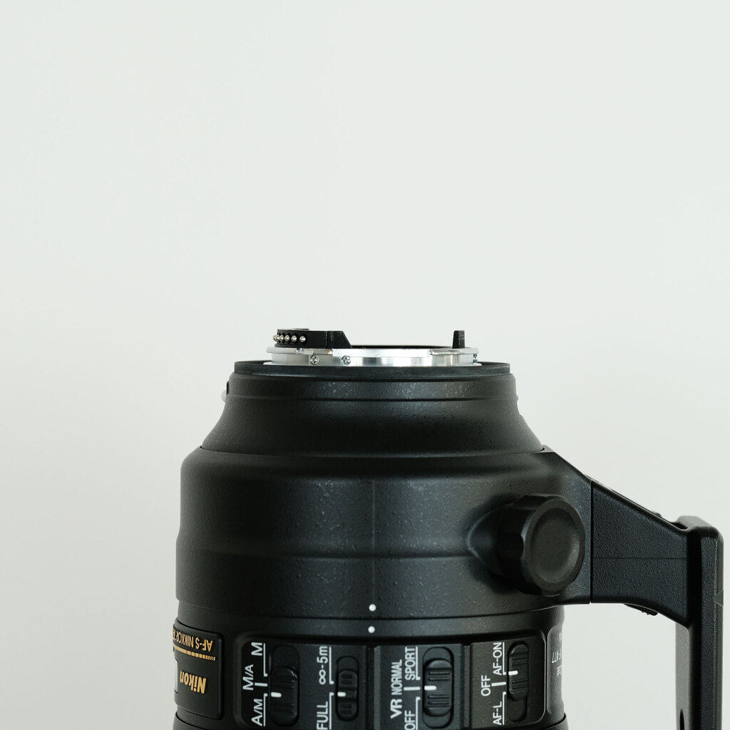 Nikon AF-S NIKKOR 70-200mm f/2.8E FL ED VR Nikon AF-S NIKKOR 70-200mm f/2.8E FL ED VR