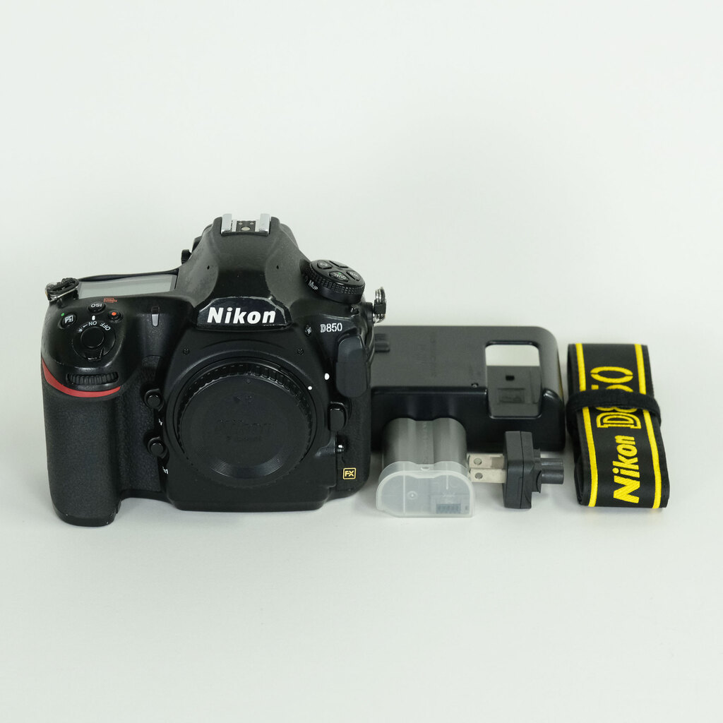 Nikon D850
