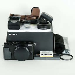 FUJIFILM X70 ブラック