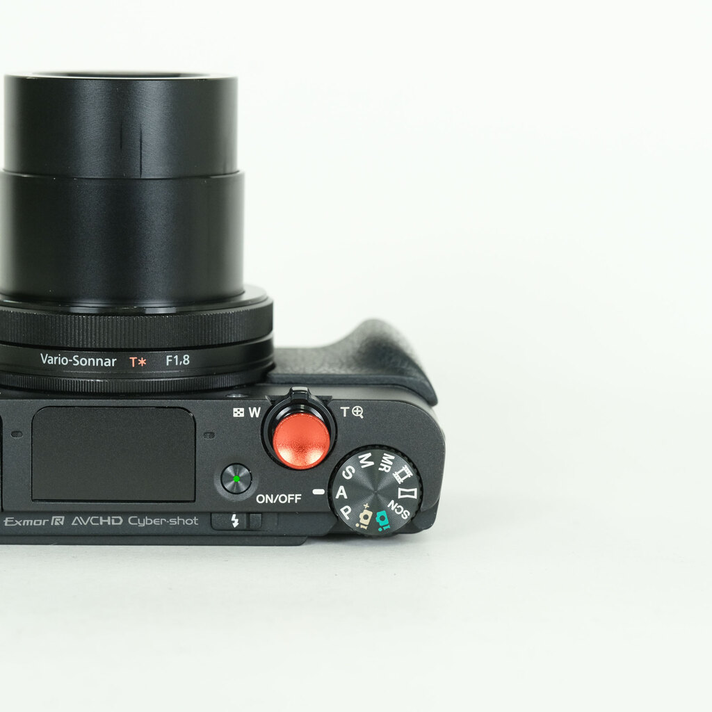 SONY Cyber-shot DSC-RX100M3